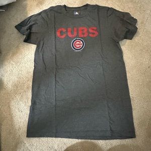 Women’s Chicago Cubs Shirt